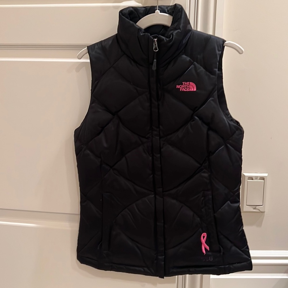 black north face vest